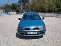 Usata Mitsubishi Carisma 103 CV (75 kW) 2004 Verde Berlina