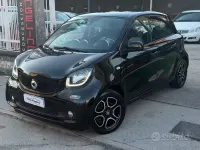 Usata Smart ForFour Passion 71 CV (52 kW) 2015 Nero Utilitaria