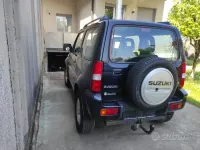 Usata Suzuki Jimny 86 CV (63 kW) 2011 SUV