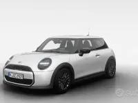 Nuova Mini Cooper 114 kW (156 CV) 2026 P0c6a nanuq white Utilitaria