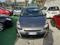 Usata Renault Clio II Dynamique 75 CV (55 kW) 2010 Grigio Berlina