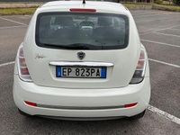 Usata Lancia Ypsilon 67 CV (49 kW) 2013 Bianco Utilitaria