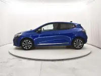 Usata Renault Clio V Techno 91 CV (66 kW) 2025 Blu iron Berlina