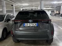 Usata Toyota Yaris 92 CV (67 kW) 2023 Grigio Monovolume