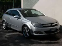 Usata Opel Astra GTC Cosmo 179 CV (131 kW) 2008 Grigio Berlina