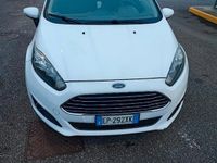 Usata Ford Fiesta 97 CV (71 kW) 2013 Bianco Utilitaria