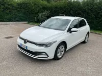 Usata VW Golf VIII Life 116 CV (85 kW) 2022 Bianco Berlina
