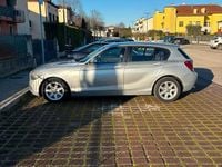 Usata BMW 118 Sport Line 143 CV (105 kW) 2011 Grigio Utilitaria