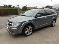Usata Dodge Journey 140 CV (102 kW) 2010 Grigio SUV