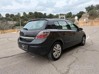 Usata Opel Astra Cosmo 101 CV (74 kW) 2008 Nero Berlina