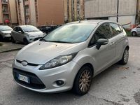 Usata Ford Fiesta 97 CV (71 kW) 2009 Grigio Berlina