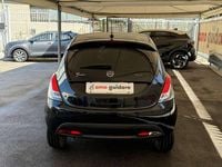 Usata Lancia Ypsilon Silver 69 CV (50 kW) 2022 Nero Utilitaria