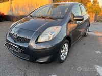 usata Toyota Yaris 1.0 benzina-2010