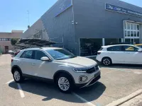 Usata VW T-Roc 110 CV (80 kW) 2024 Grigio SUV