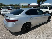 Usata Alfa Romeo Giulia 150 CV (110 kW) 2017 Grigio Berlina