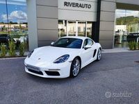 Usata Porsche 718 Cayman 300 CV (220 kW) 2023 Bianco Coupé