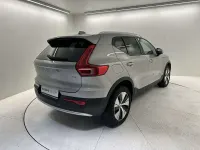 Usata Volvo XC40 Core 129 CV (94 kW) 2023 Argento SUV