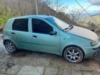 Usata Fiat Punto 80 CV (58 kW) 2001 Verde Utilitaria
