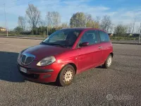 Usata Lancia Ypsilon 60 CV (44 kW) 2005 Rosso Utilitaria