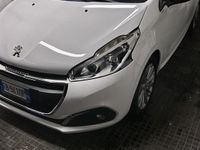 Usata Peugeot 208 Allure 75 CV (55 kW) 2016 Bianco Utilitaria