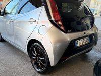 Usata Toyota Aygo X-play 69 CV (50 kW) 2016 Grigio Utilitaria