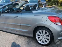Usata Peugeot 207 CC 110 CV (80 kW) 2011 Grigio Cabrio