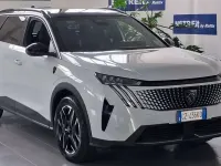 Usata Peugeot 5008 GTi 145 CV (106 kW) 2025 Bianco perla SUV