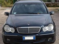 Usata Mercedes C220 Elegance 150 CV (110 kW) 2005 Station wagon