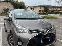 Usata Toyota Yaris 2017 Grigio Utilitaria