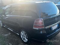 Usata Opel Zafira 2006 Nero Monovolume