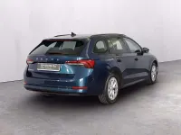 Usata Skoda Octavia Executive 116 CV (85 kW) 2022 Blu lava metallizzato Station wagon