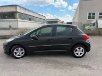 Usata Peugeot 207 68 CV (50 kW) 2011 Nero Berlina
