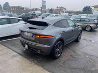 Usado Jaguar E-Pace R-Dynamic 150 CV (110 kW) 2019 Gris SUV
