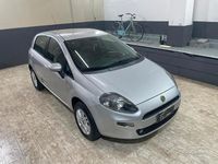 Gebraucht Fiat Punto 77 PS (56 kW) 2012 Grau Kleinwagen