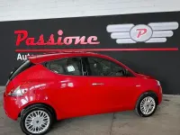 Usata Lancia Ypsilon 69 CV (50 kW) 2016 Rosso Utilitaria
