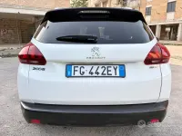 Usata Peugeot 2008 82 CV (60 kW) 2016 Bianco SUV