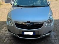 Usata Opel Agila 65 CV (47 kW) 2011 Grigio Utilitaria