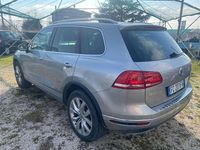 Begagnad VW Touareg 204 HK (150 kW) 2015 Grå SUV