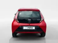 Usata Toyota Aygo X-wave 69 CV (50 kW) 2015 Rosso Utilitaria