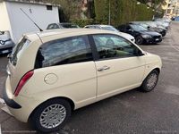 Usata Lancia Ypsilon 60 CV (44 kW) 2004 Beige Utilitaria