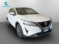 Usata Nissan Qashqai Acenta 140 CV (102 kW) 2022 White pearl brilliant SUV