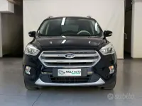 Usata Ford Kuga 120 CV (88 kW) 2019 Bluazzurro SUV