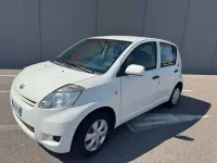 Usata Daihatsu Sirion 69 CV (50 kW) 2009 Bianco Utilitaria