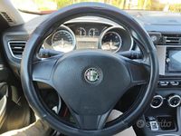 Usata Alfa Romeo Giulietta Progression 105 CV (77 kW) 2012 Rosso Utilitaria