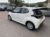 Usata Toyota Yaris Trend 72 CV (52 kW) 2022 Bianco Berlina
