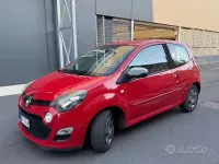 Usata Renault Twingo 75 CV (55 kW) 2013 Rosso Utilitaria