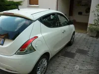 Usata Lancia Ypsilon Gold 69 CV (50 kW) 2017 Bianco Utilitaria