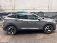 Usata Peugeot 2008 Allure 101 CV (74 kW) 2024 Grigio SUV