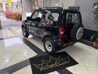 Usata Suzuki Jimny 85 CV (62 kW) 2007 Nero SUV