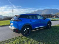 Usata Peugeot e-2008 Allure 100 kW (136 CV) 2022 Blu/azzurro SUV